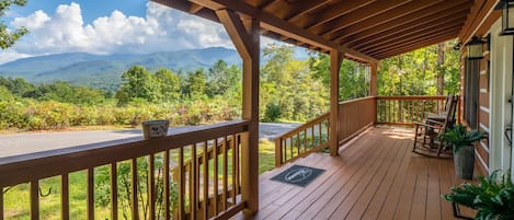 Gorgeous mountain views from the front porch.