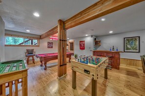 Spielezimmer