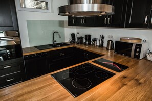 The workbench of the kitchen