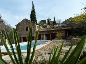 La maison vue du sud