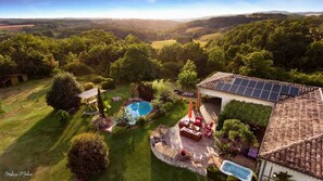 Villa Magarre - Outside view by drone - Large garden - Heated swimming pool - Spa - Terrace with garden furniture - Plancha - Brasero 