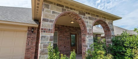 Entryway Porch