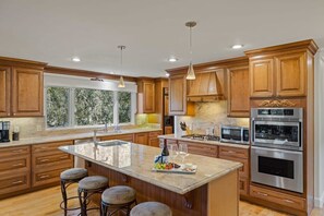 Fully Stocked Kitchen