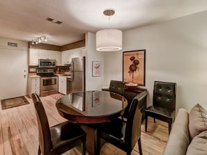 Cook in or grill out, and enjoy a meal around the table. Fully-equipped kitchen.