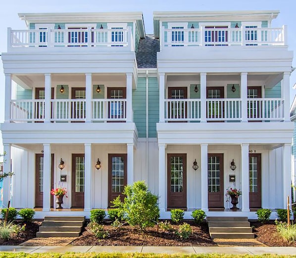 Four Bedroom Townhouse Front Exterior