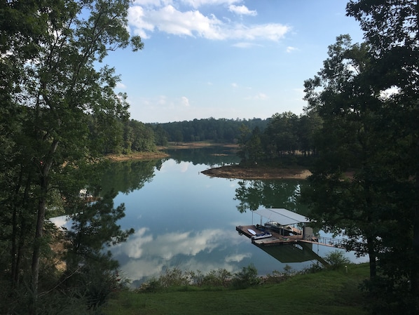 Sunrise, Coffee and Gorgeous Views of Dismal Creek Cove from Upper/Lower Deck!