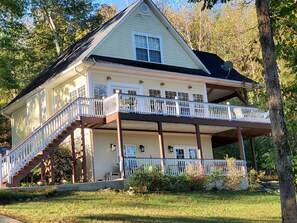 Gorgeous Look at Lakeside View of Home from Smith Lake!
