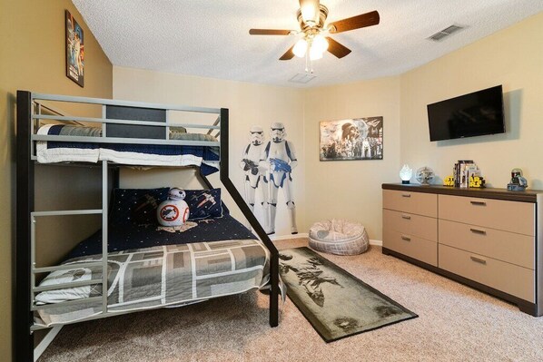 The Star Wars bedroom!