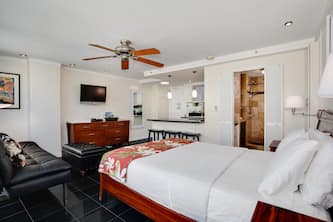 Studio 918 at Waikiki Grand Hotel Hawaii