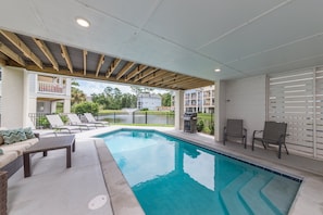 Oversized Private Pool