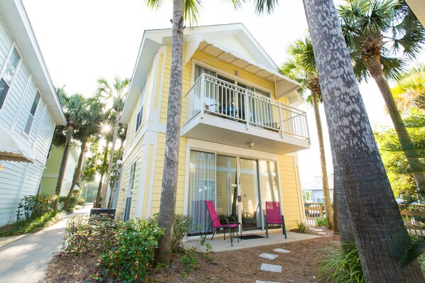 Crystal Beach Retreat Cottage #17 steps from beach pool and walking/biking path.