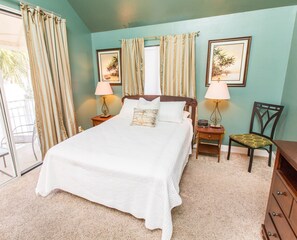 Queen bed master 