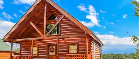 Summit View Cabin located in the GrandView Resort