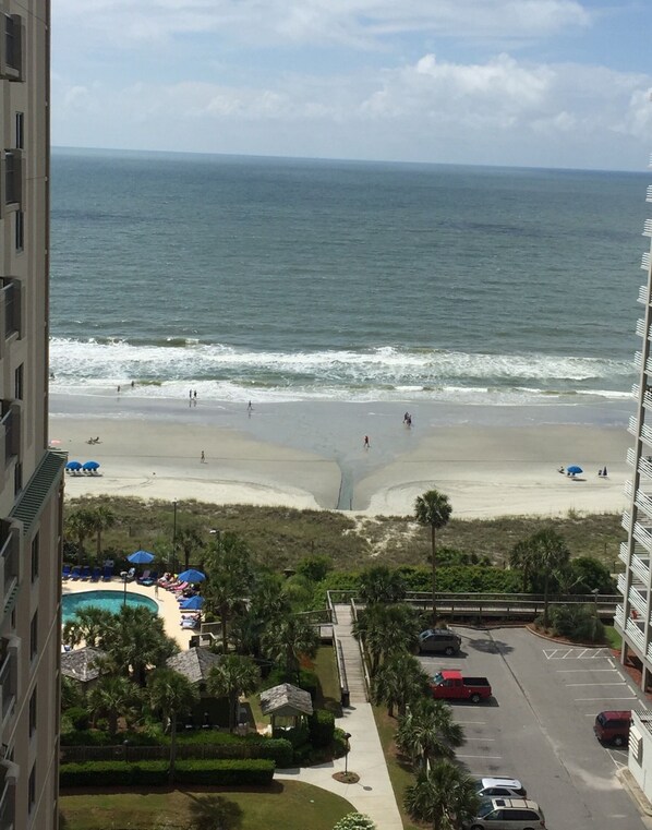 Unobstructed view of the beach from the balcony!
