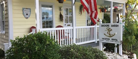 Historic Old Town Beaufort Home dating  back to 1869  moved from Shackelford