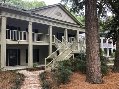 Romantic  Condo,  Gated Pawley’s Plantation.  Professionally cleaned every time!