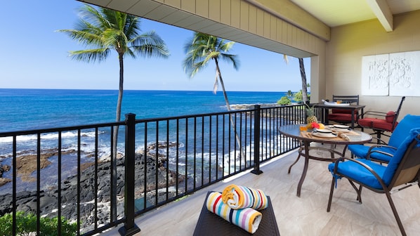 Private, spacious 360 degree view from your lanai