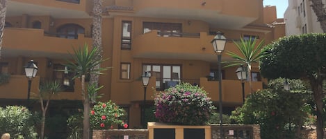 Front view of the apartment.