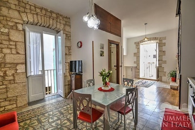 Ancient Walls Apartment - In the Heart of Apulia 