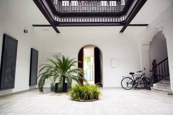 Nice apartment Seville center with parking
