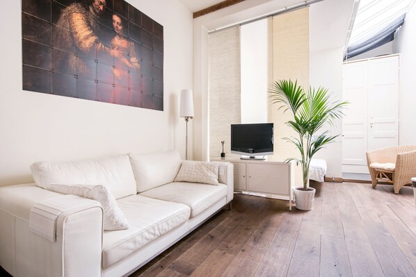 Lounge area