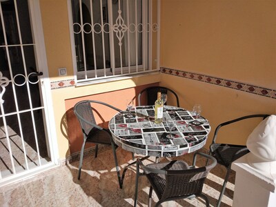 Wonderful 2 Bedroom Apartment in La Zenia, walking distance to amenities & beach