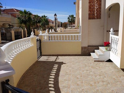 Wonderful 2 Bedroom Apartment in La Zenia, walking distance to amenities & beach