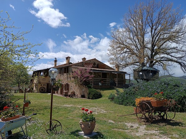Il Casale in aprile