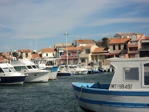 port - maison vue de l'extérieur