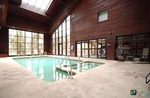 
Copper Chase Pool & Jacuzzi.