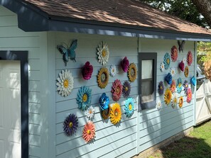Outdoor flower photo wall ready for some fun memorable photos