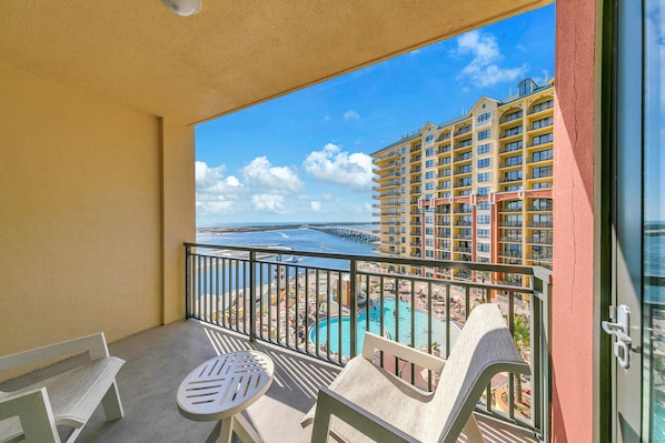 Beautiful balcony view from Emerald Grande E603!!