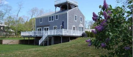 side view of house an deck 