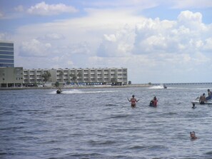 Public Swimming Beach and Condo in back.Kitchen, appliances, TV's, Cable, Wi-Fi.