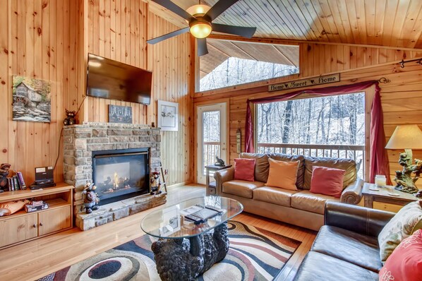 2 full size sofa's.....room to relax!