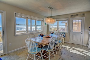 Huge dining room table, enough room for everyone 