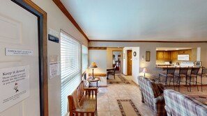 Royal Queen Suite
