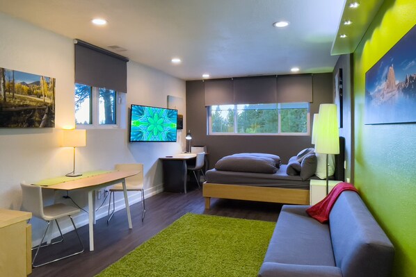 Clean, Modern & Private Studio