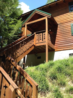 Entrance to the cabin
