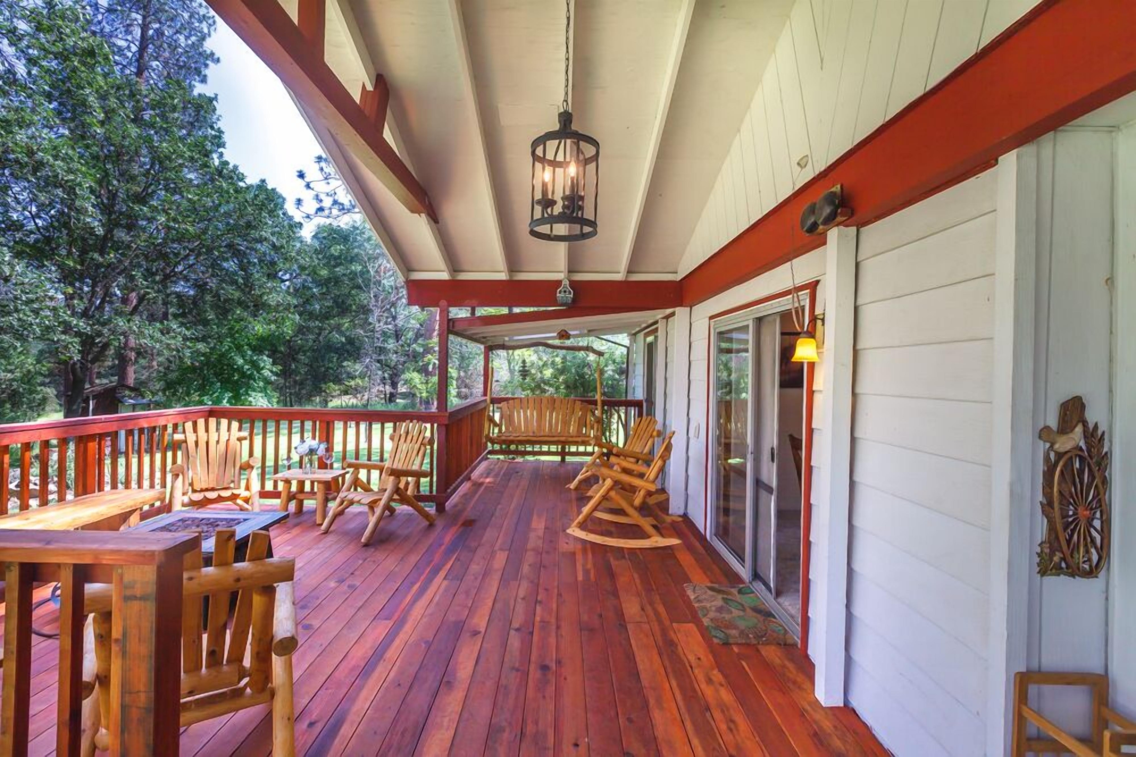 Yosemite Pines Retreat, Miniature ponies! Huge Yard! SPA, Pool, and PLAY AREA - Mariposa County | Vrbo Yosemite Pines Retreat, Miniature ponies! Huge Yard! SPA, Pool, and PLAY AREA - Mariposa County | Vrbo