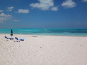 Amazing Treasure Cay Beach! Our landscaper will supply lounge chairs & umbrellas