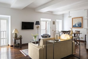 living room with 3 French doors overlooking the Pantheon 