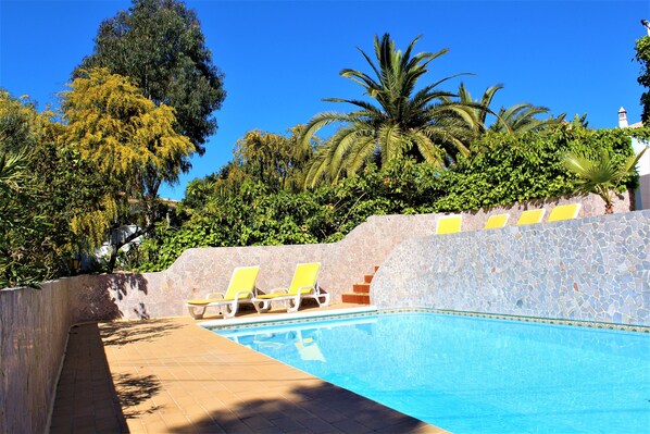Private pool