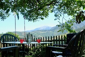 Garden with views of Canigou 