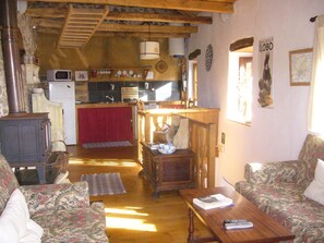 Sala, Comedor Cocina.