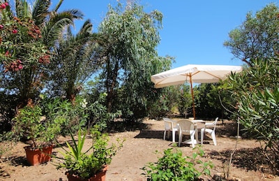 At 20 METERS (REAL!) from the BEACH with DIRECT ACCESS! 10 minutes from Cefalu