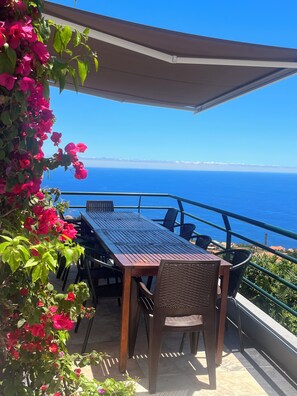 BBQ dinning view sea views