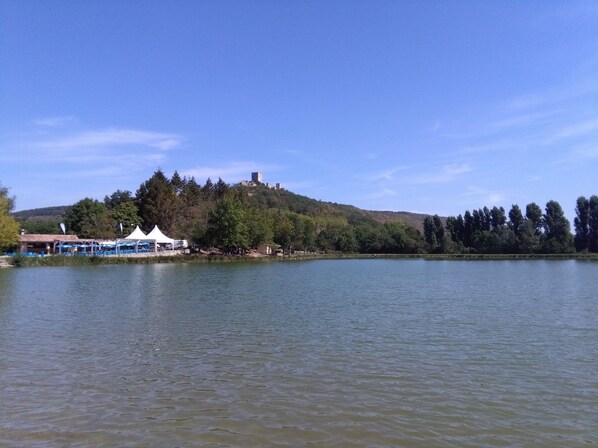 Puivere castle and lake, very good for swimming, soaking up some sun and eating 