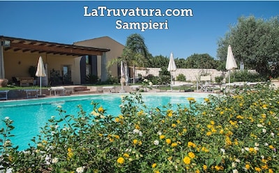 Wohnung in einer villa mit pool und blick auf das meer-SAMPIERI-SCICLI-LOFT 1