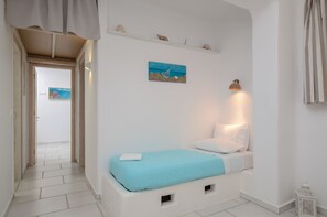 Office/Single bedroom